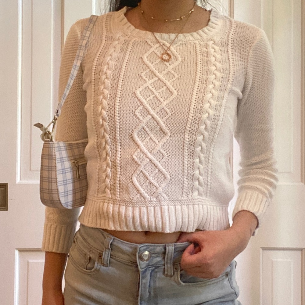 OLD NAVY SWEATER